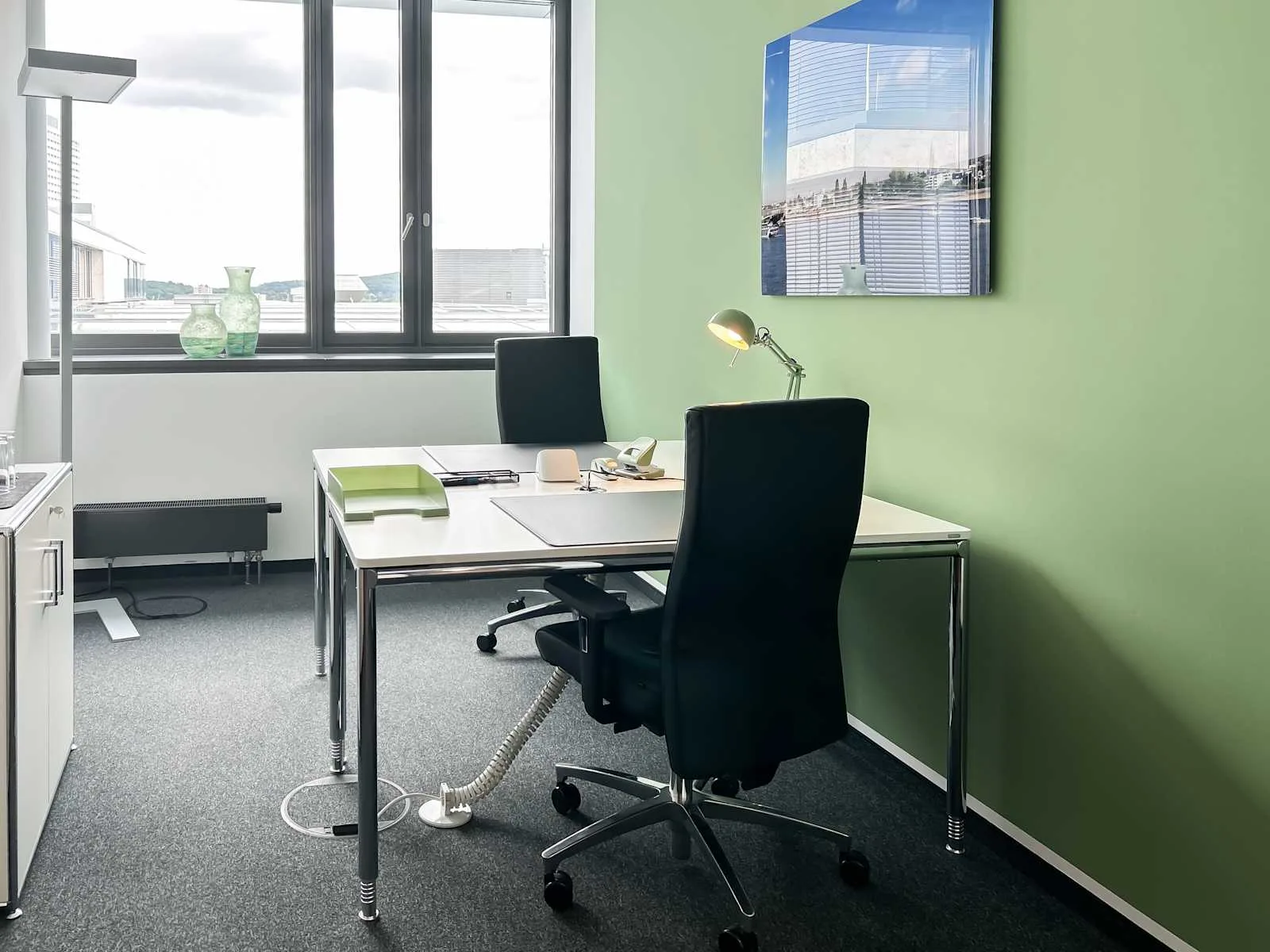 Regus BONN, FGS Campus, Privatbüro mit 2 Arbeitsplätzen, Bonn