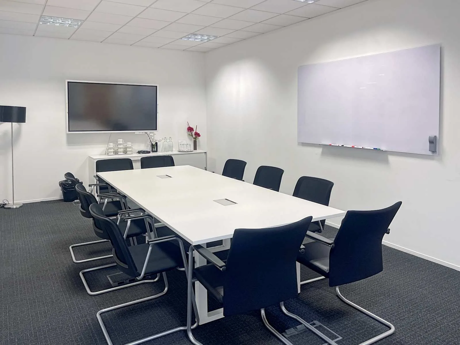 Regus BRACKNELL, Arlington Square, Meeting room for 10 people, Bracknell