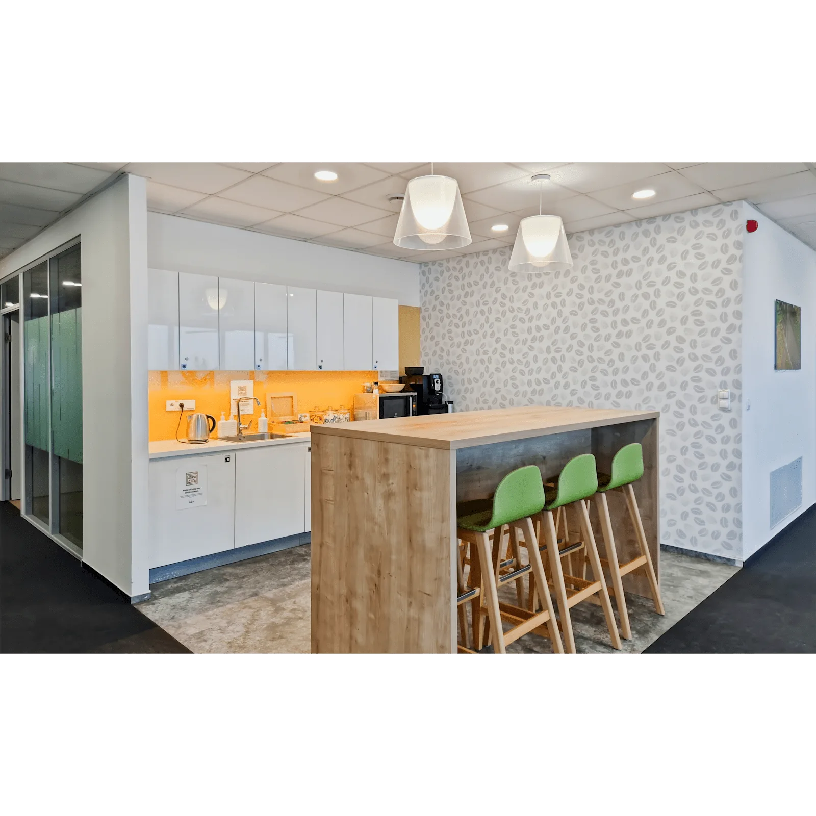 Regus BRATISLAVA, Polus Towers, Kitchen, Bratislava