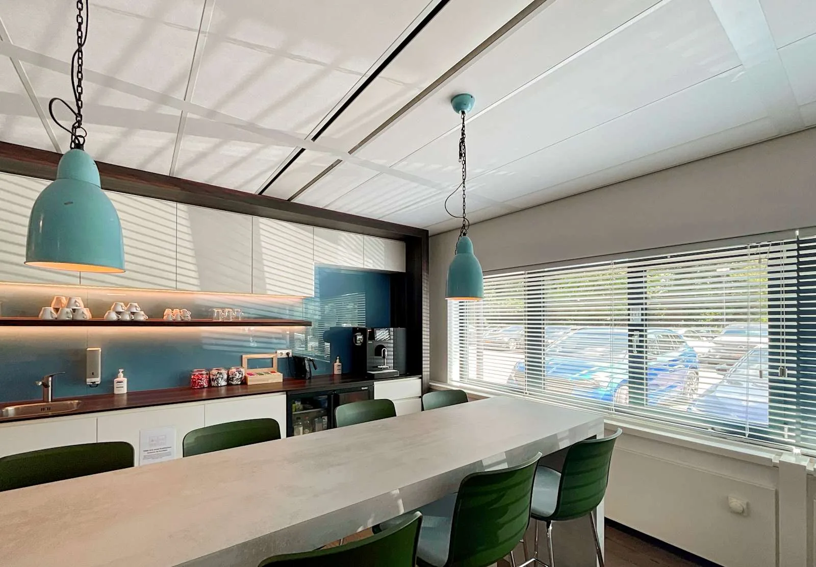 Regus BREDA, Lage Mosten A16, Cuisine, Bréda