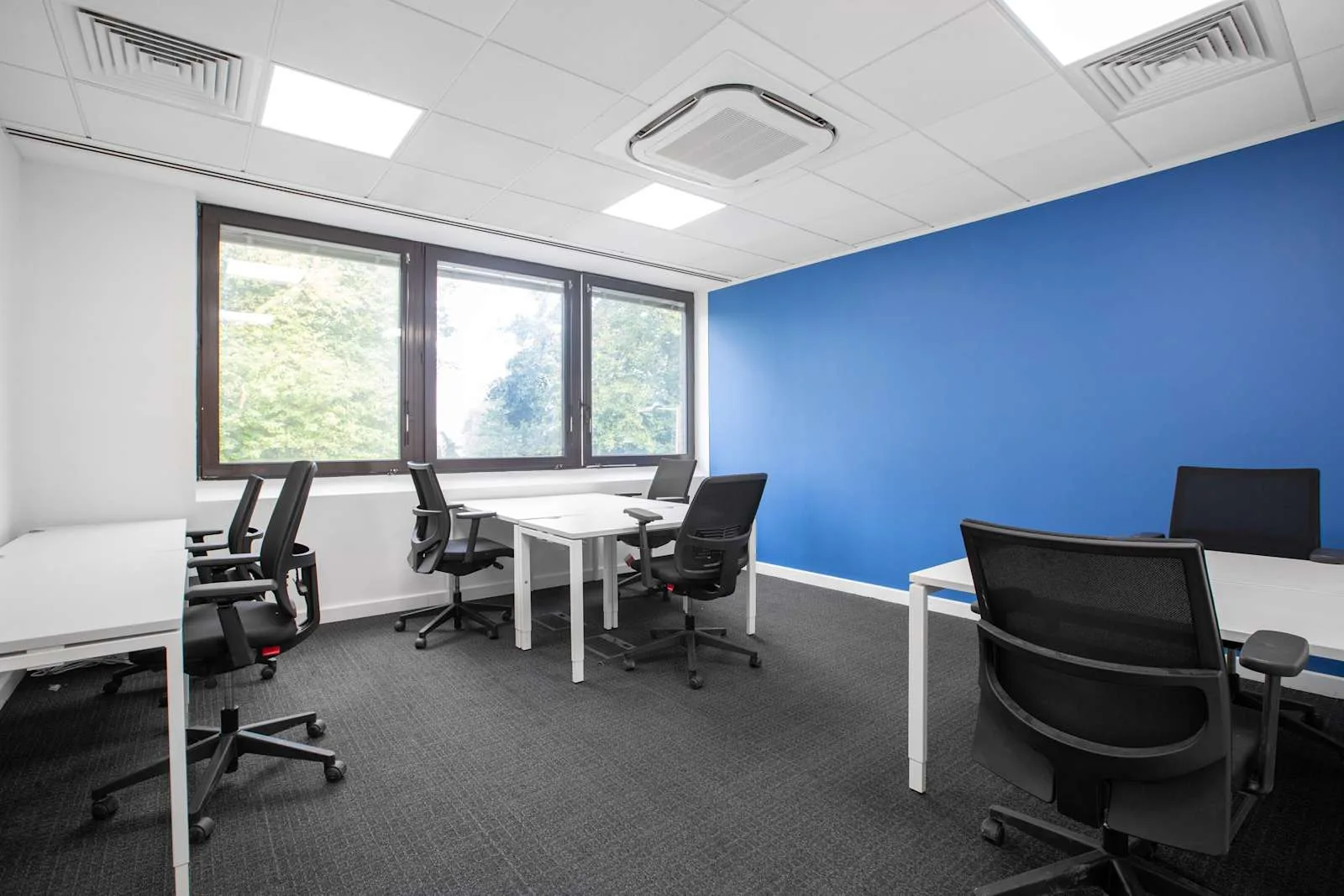 Regus BRENTWOOD, Great Warley, Private office, 8 desks, Brentwood