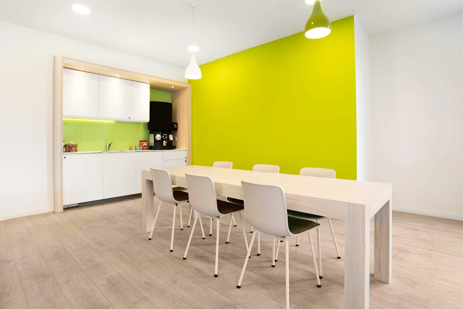Regus BRUSSELS, Louise Centre, Kitchen, Brussels