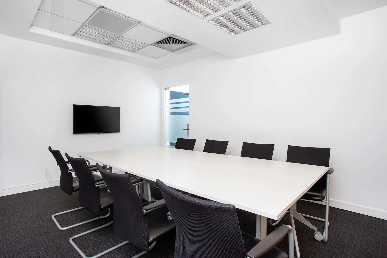 Regus BUCHAREST, Charles de Gaulle Plaza, Meeting room for 8 people, Bucharest