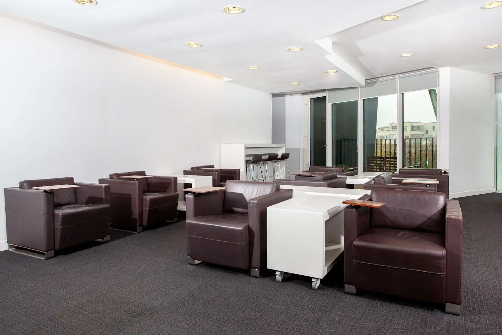 Regus BUCHAREST, Charles de Gaulle Plaza, Lounge, Bucharest