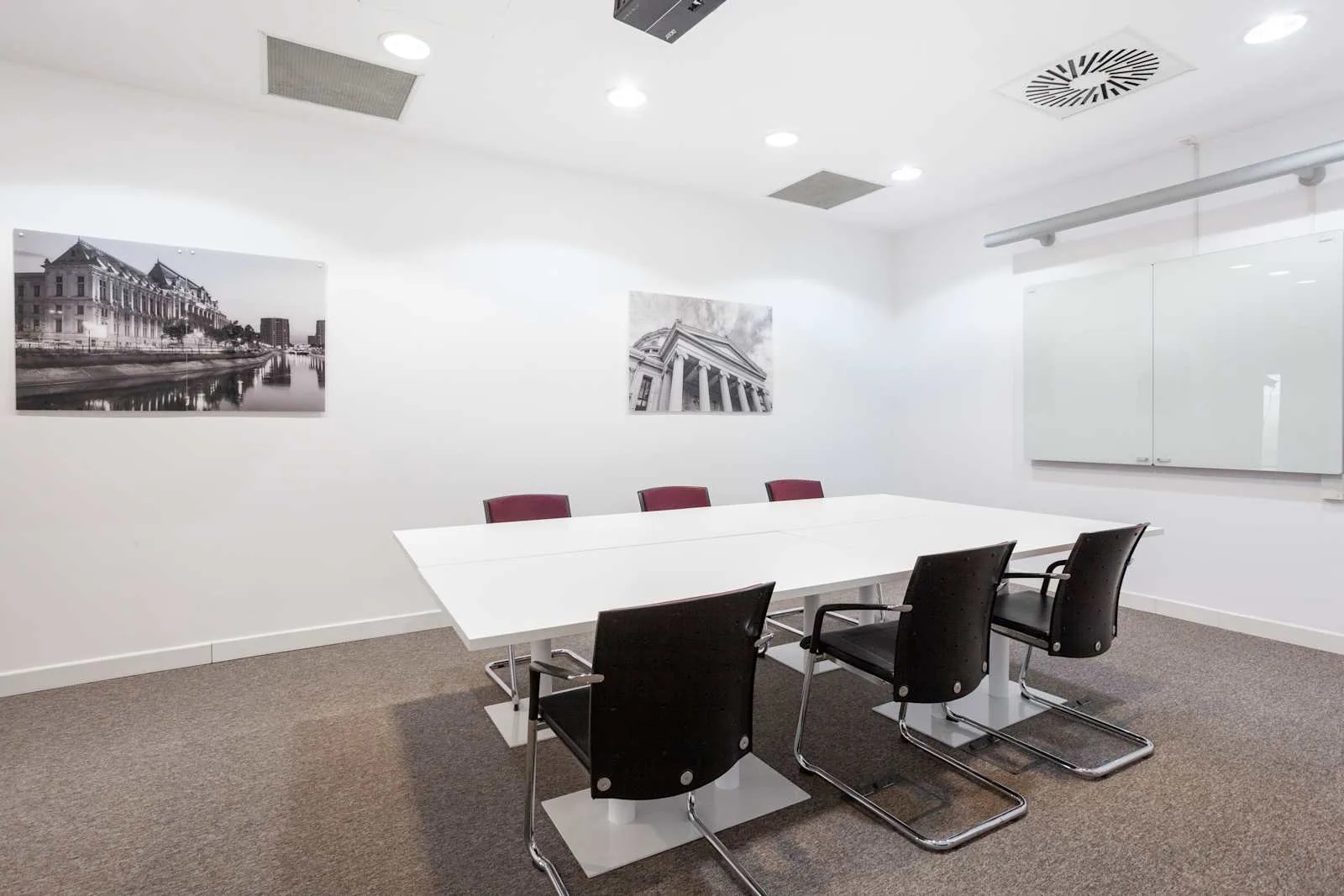 Regus BUCHAREST, Floreasca Plaza, Meeting room for 6 people, Bucharest