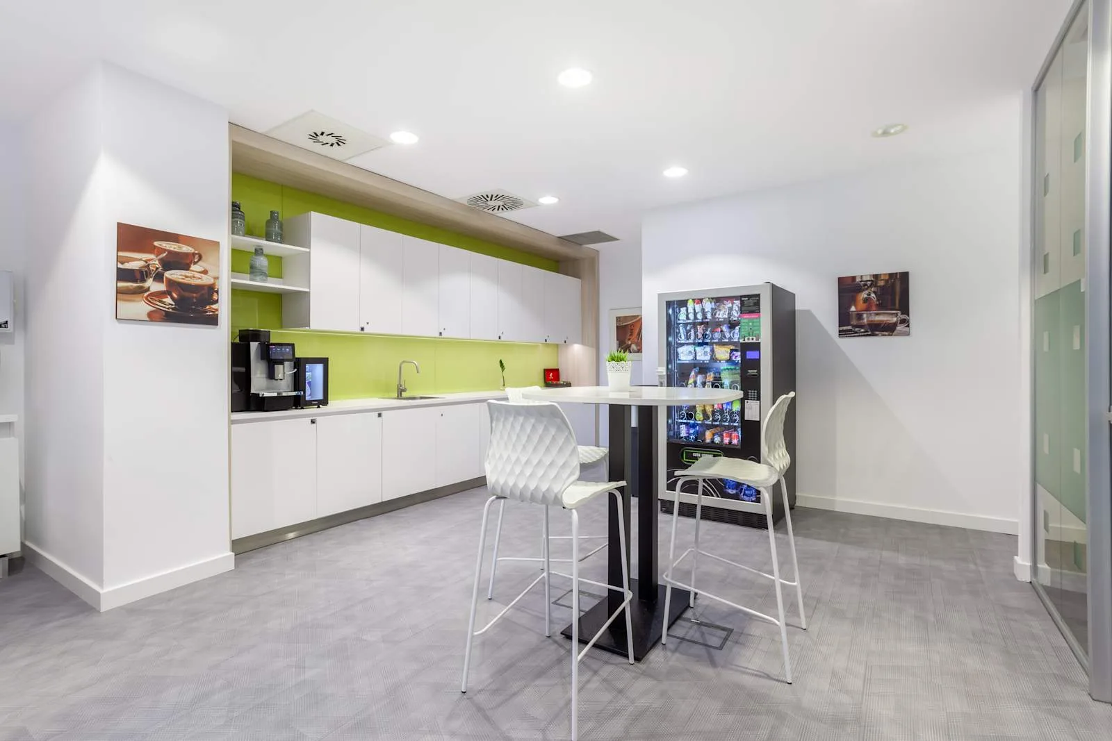 Regus BUCHAREST, Floreasca Plaza, Bucătărie, București