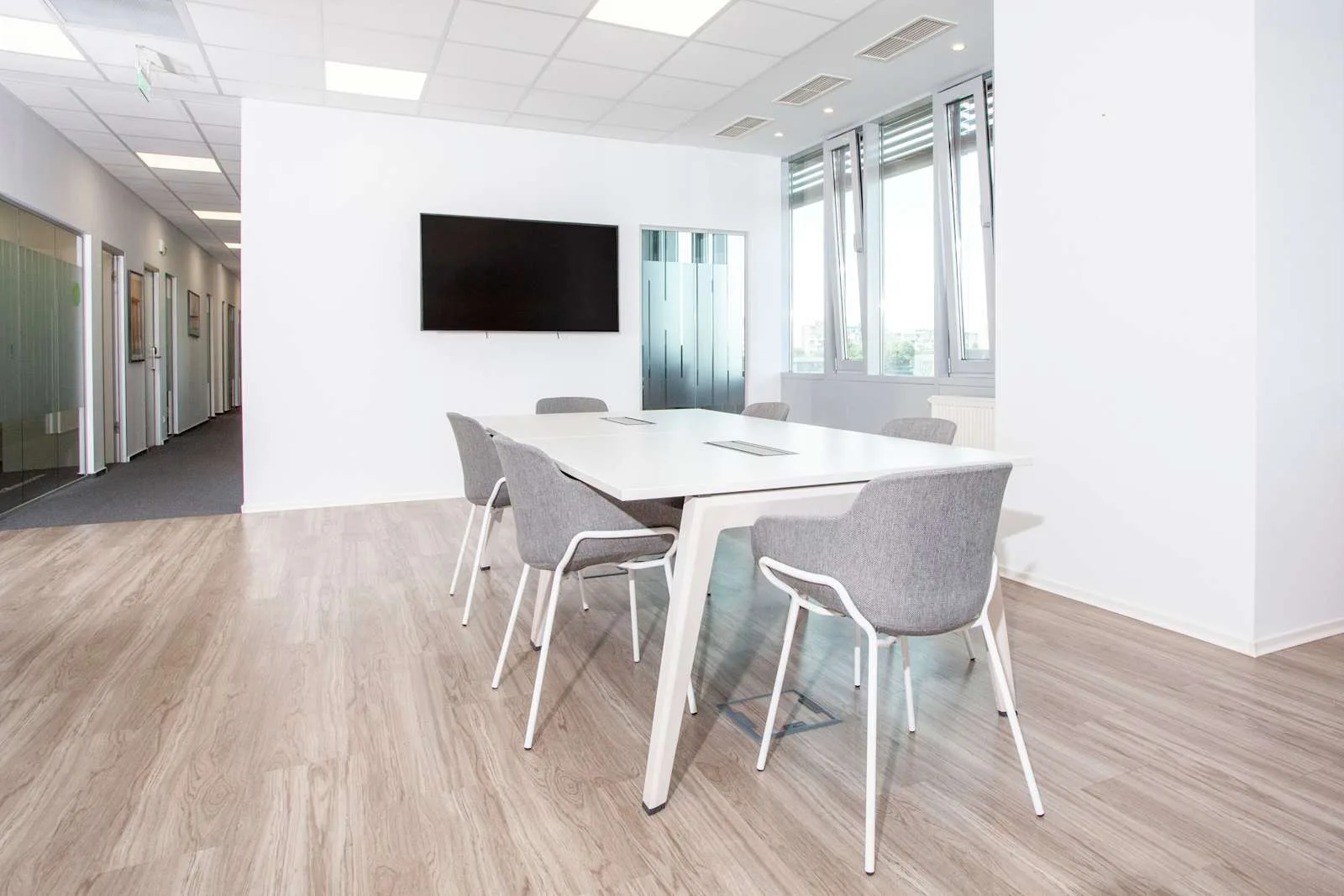 Regus BUCHAREST, Sun Business Centre, Meeting room for 6 people, Bucharest
