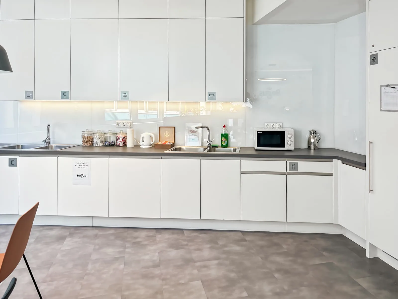 Regus Budapest, Budapest Infopark, Kitchen, Budapest