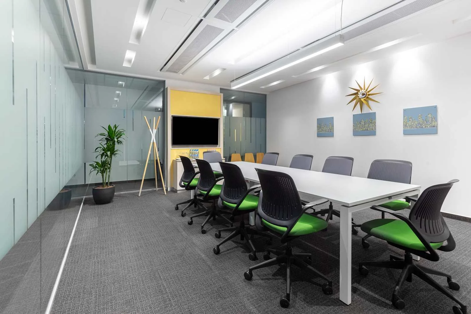 Regus BUDAPEST, MillPark Centre, Meeting room for 10 people, Budapest