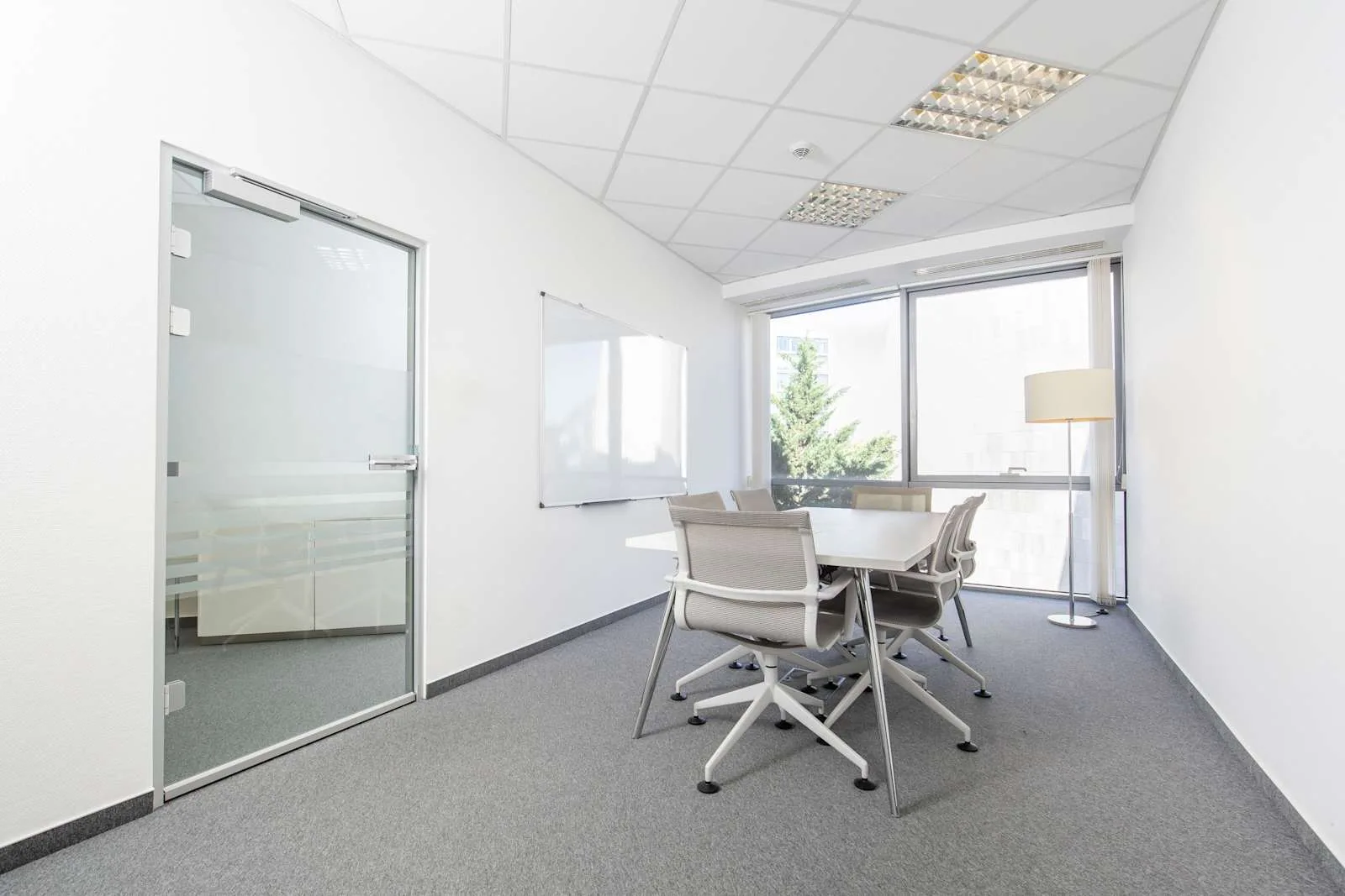 Regus BUDAPEST, Northside Business Centres, Meeting room for 6 people, Budapest