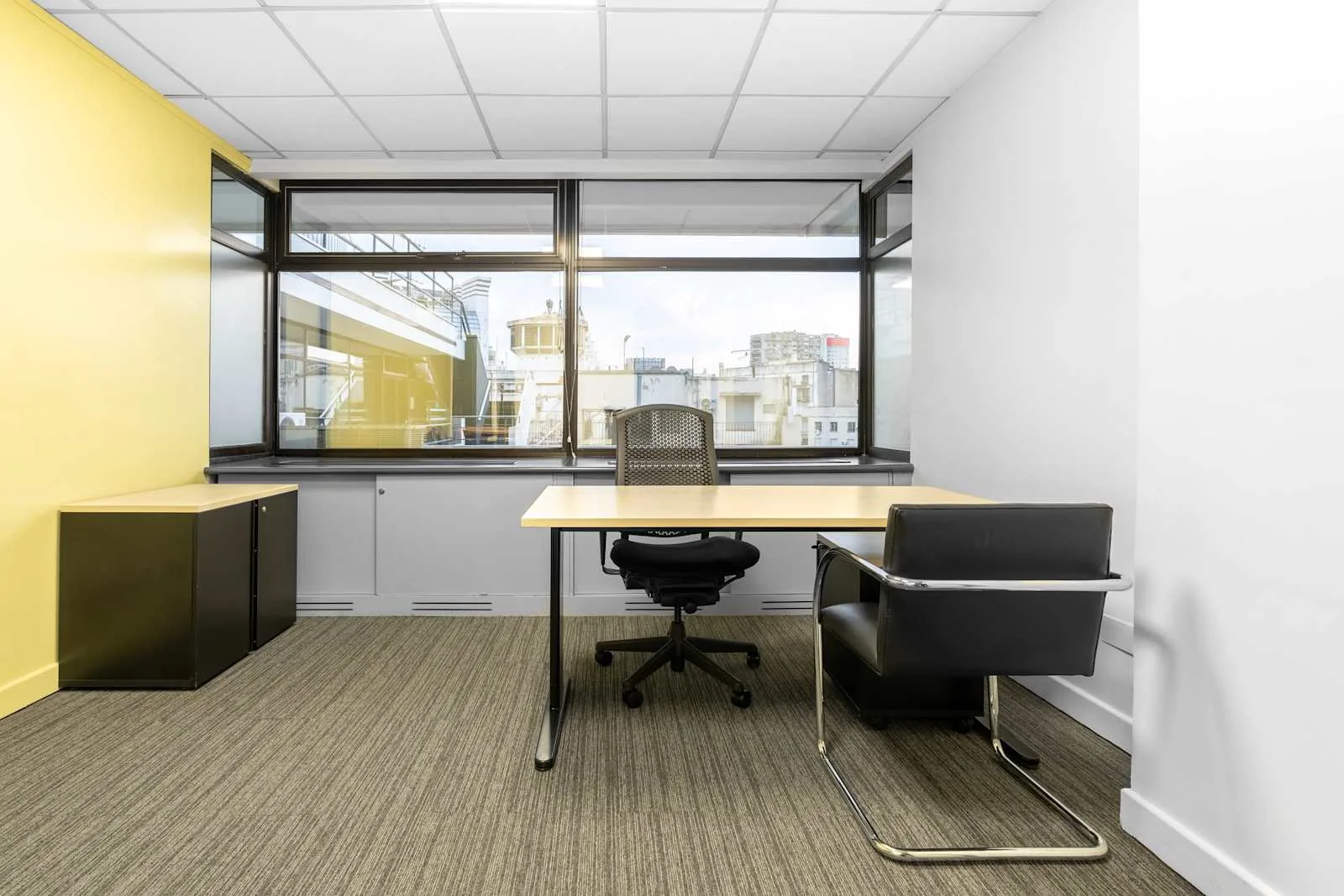 Regus BUENOS AIRES, American Express Retiro, Despacho privado con 1 puesto, Buenos Aires