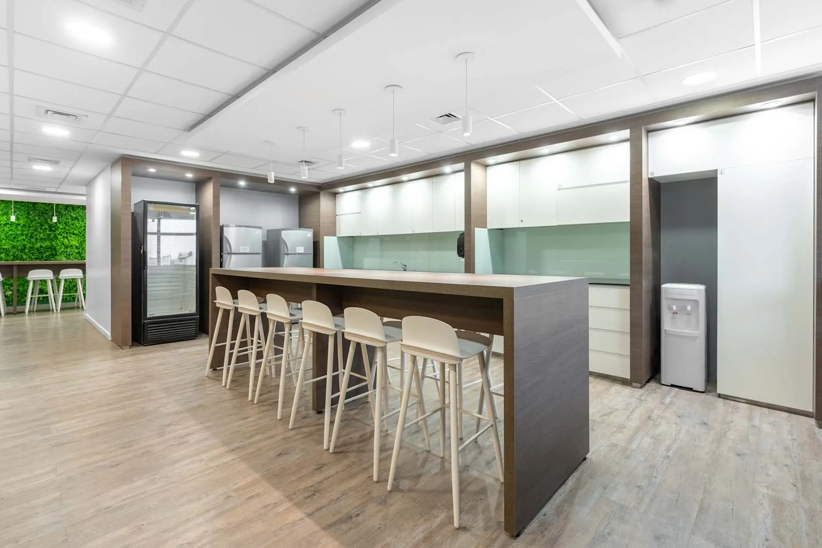 Regus BUENOS AIRES, American Express Retiro, Cafetería, Buenos Aires