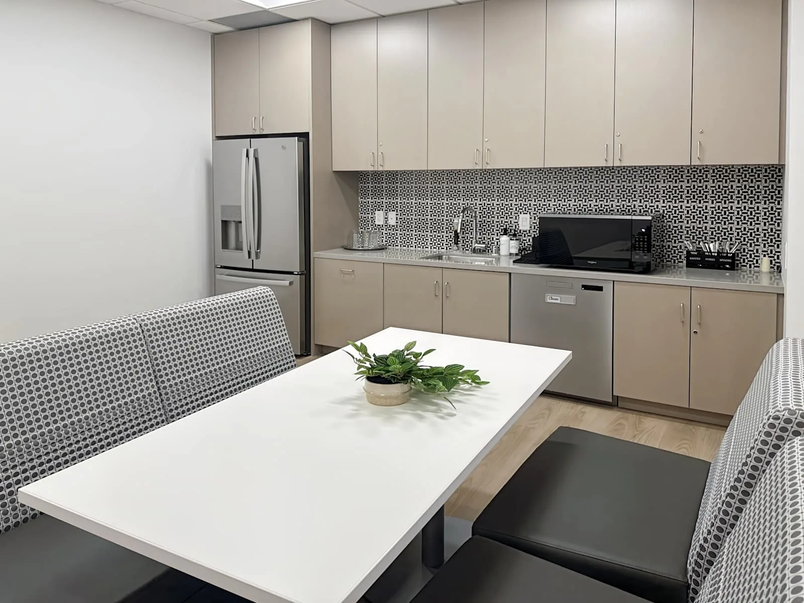 Regus CA, Aliso Viejo - 15 Enterprise, Kitchen, Aliso Viejo, CA