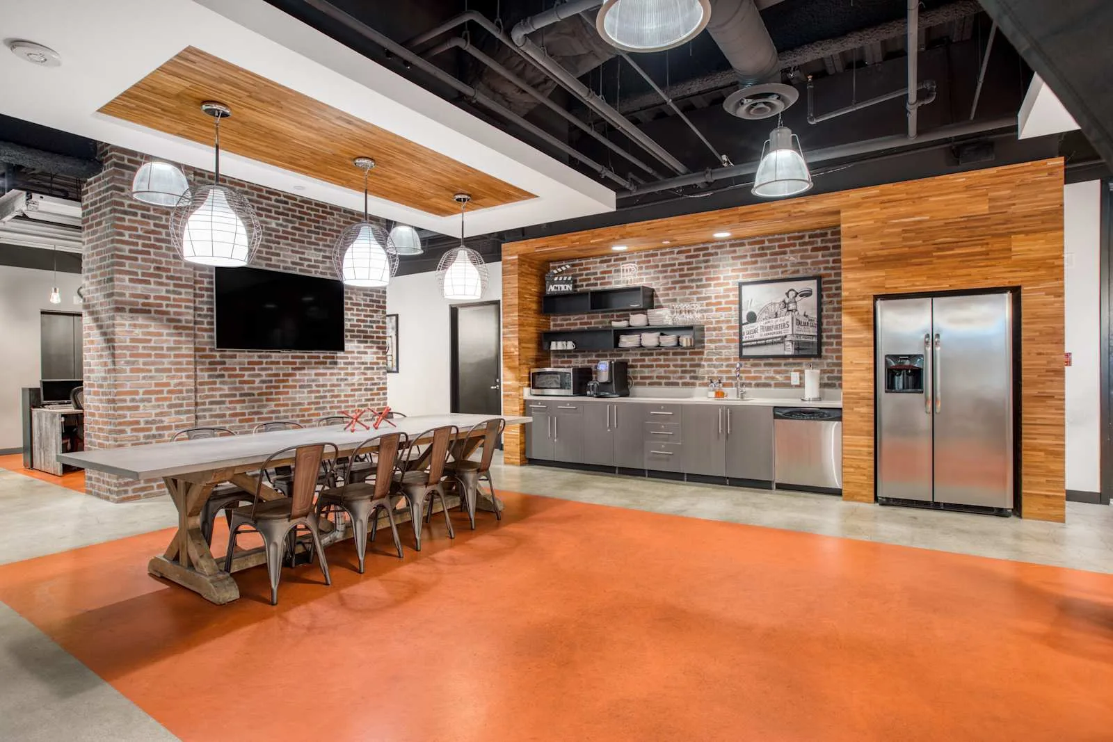 Regus CA, Burbank - Burbank Media District, Kitchen, Burbank, CA