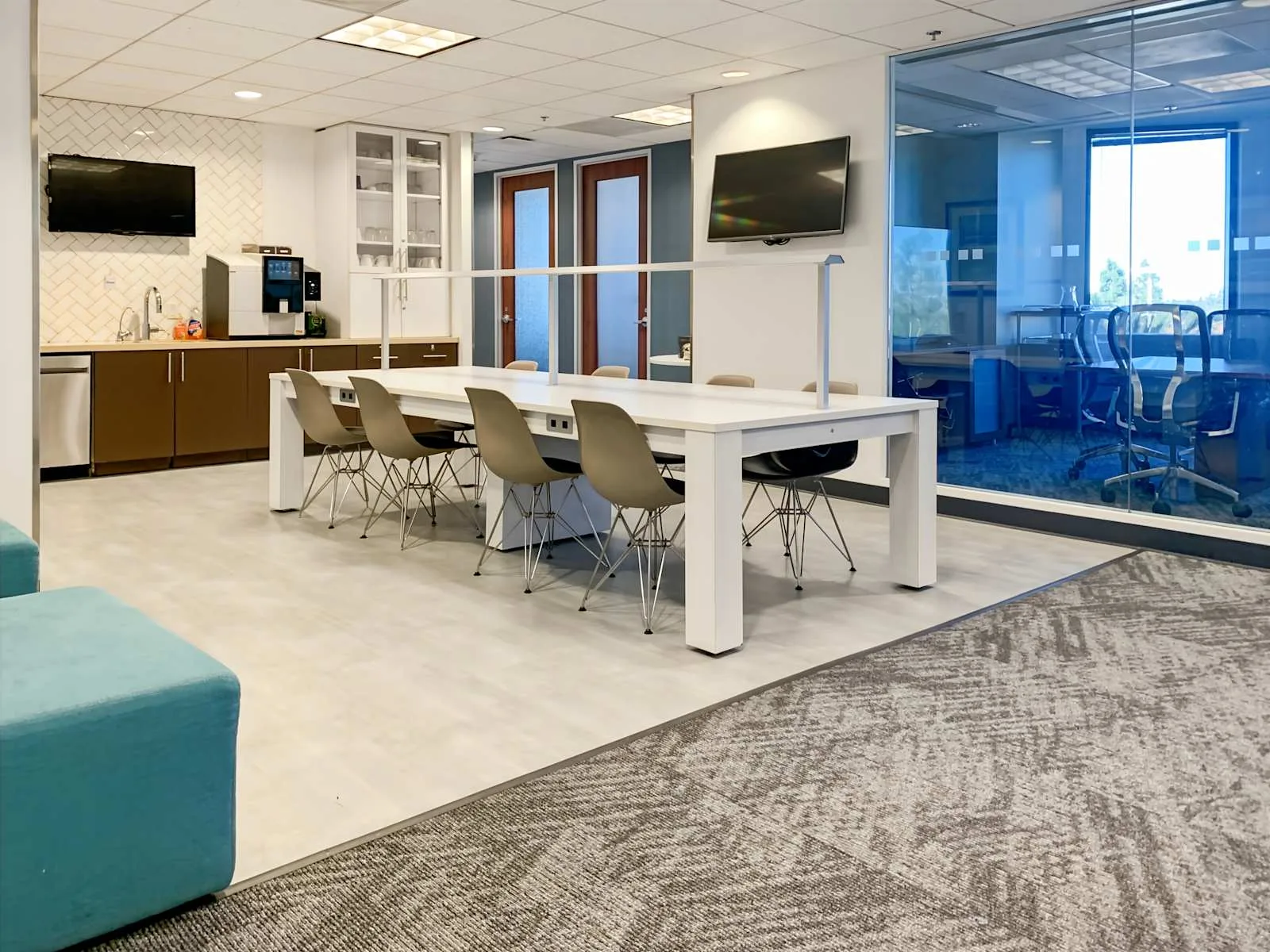 Regus CA, Cerritos - Cerritos Towne Center, Coworking space, Cerritos, CA