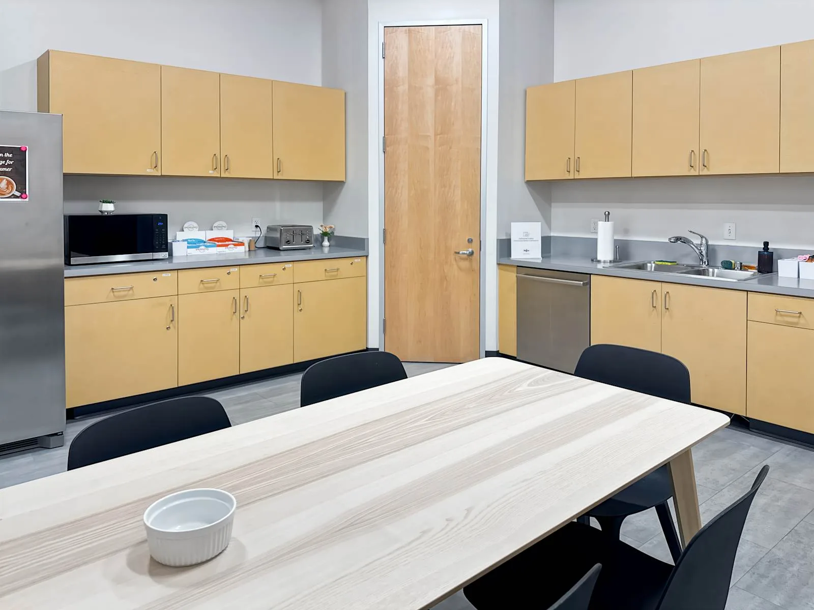 Regus CA, El Dorado Hills - Hawks Flight Ct, Kitchen, El Dorado Hills, CA