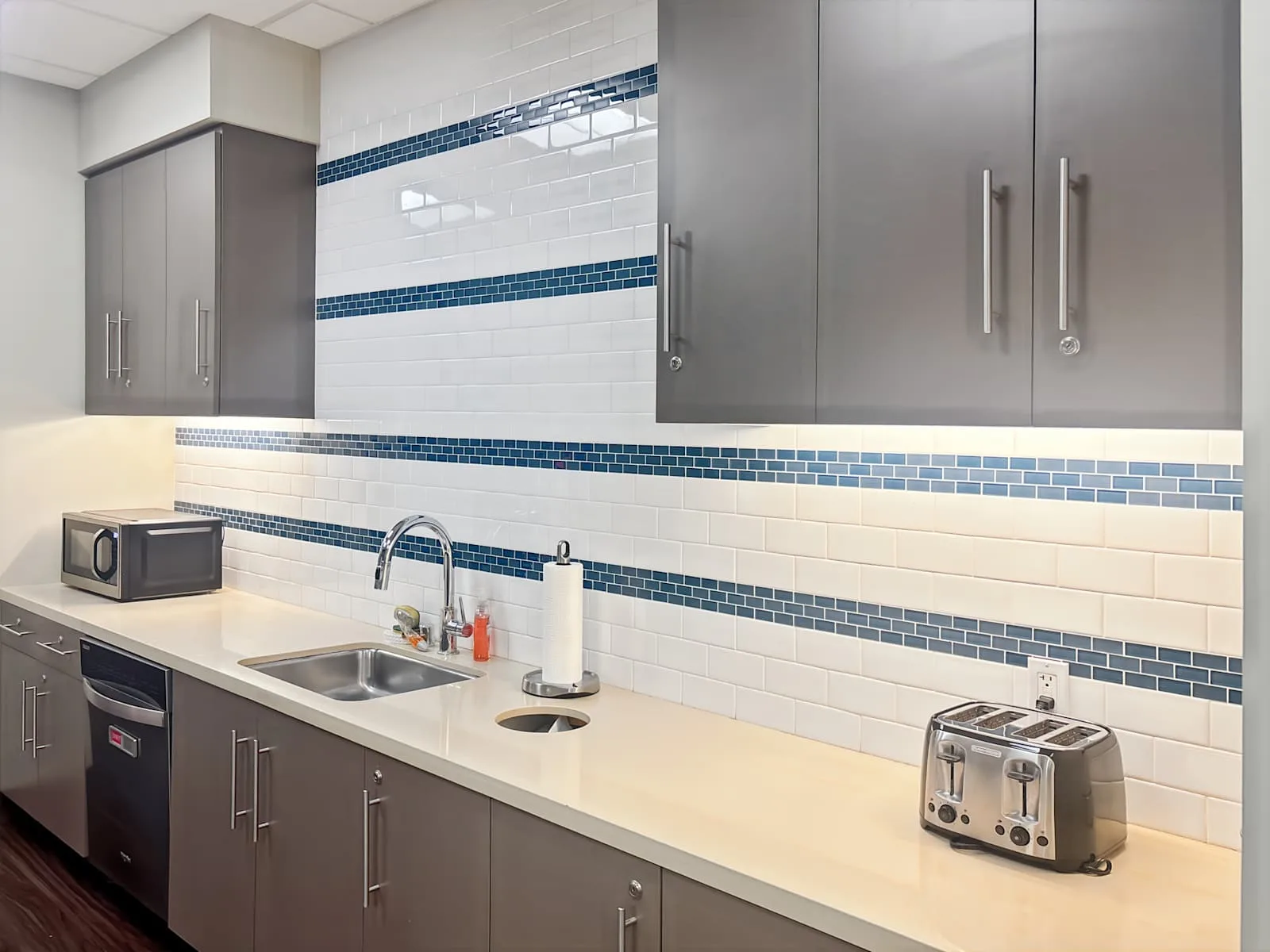 Regus CA, Escondido - La Terraza Corporate Plaza, Kitchen, Escondido, CA