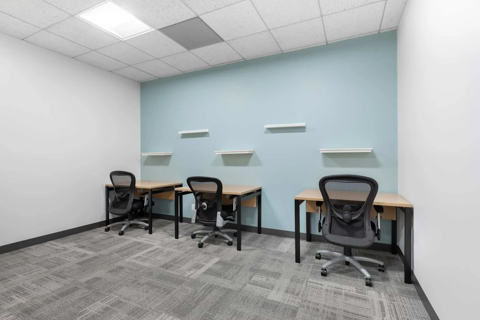 Regus CA, Irvine - 19800 MacArthur Blvd, 3rd Floor, Private office, 3 desks, Irvine, CA