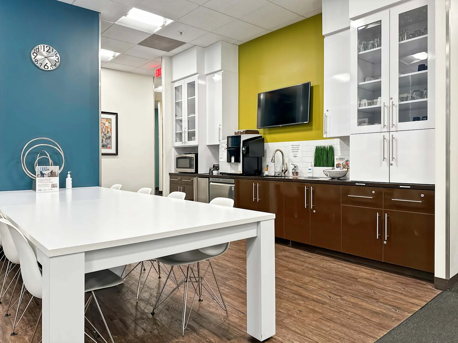 Regus CA, Novato - Woodside Office Center, Kitchen, Novato, CA