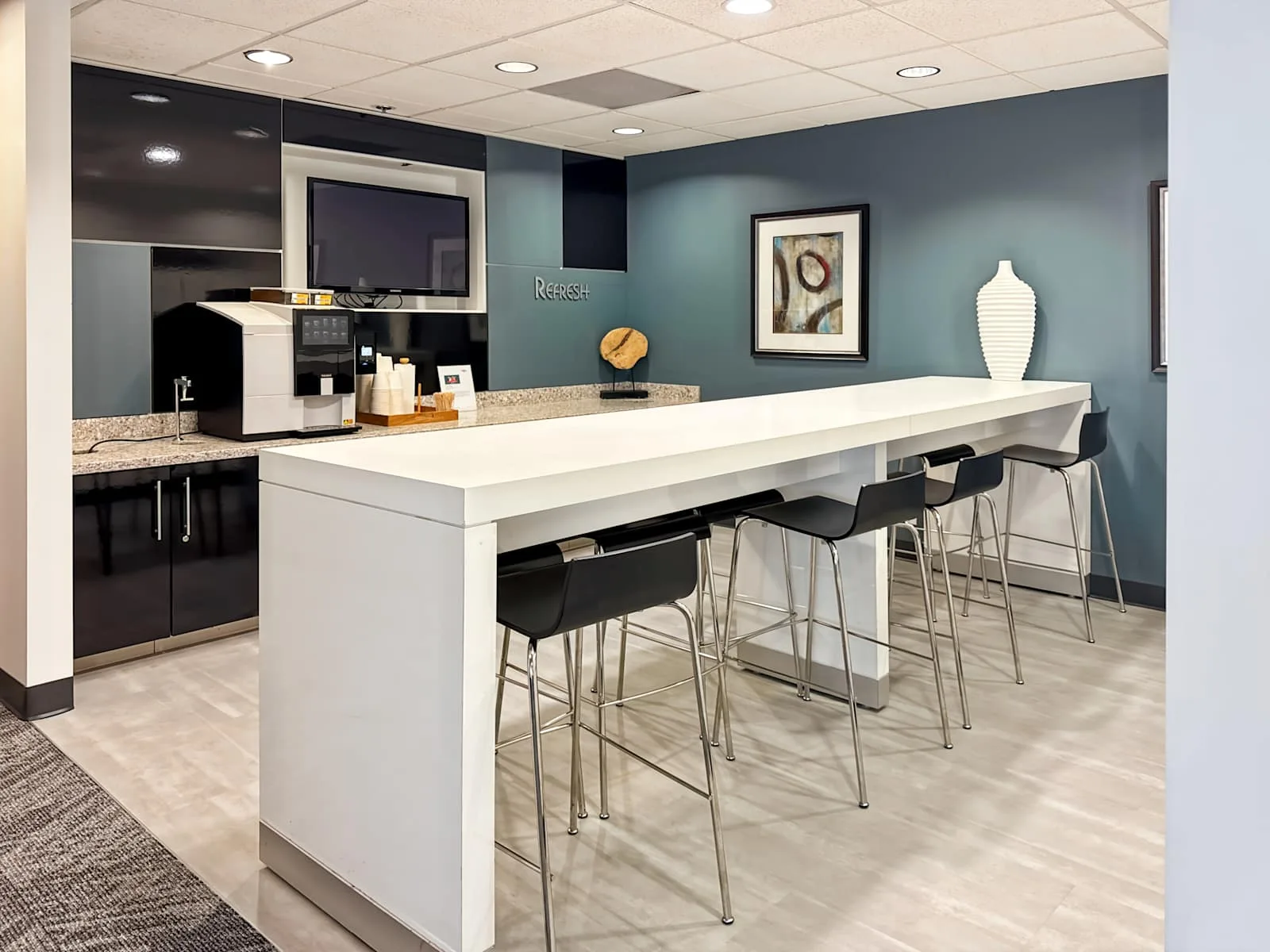 Regus CA, Ontario - One Lakeshore, Kitchen, Ontario, CA