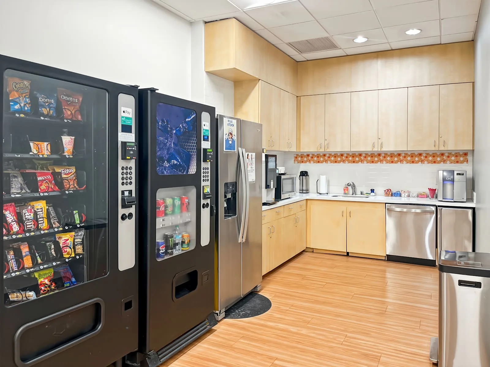 Regus CA, Ontario - Waterside Center, Kitchen, Ontario, CA
