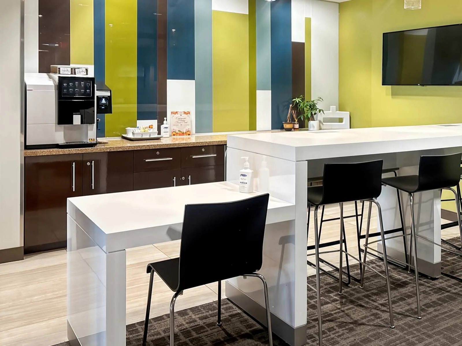 Regus CA, La Palma - Centerpointe, Kitchen, La Palma, CA