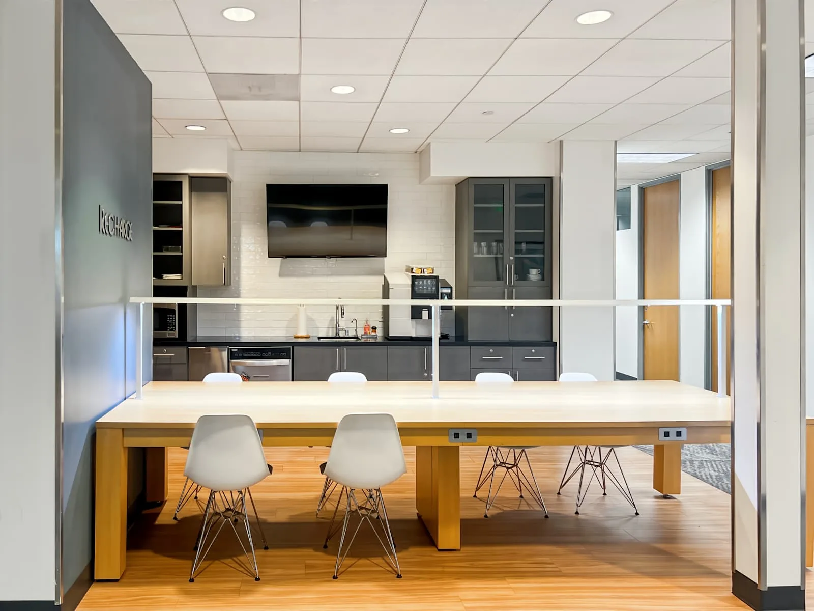 Regus CA, Rancho Santa Margarita - Koll Center, Coworking space, Rancho Santa Margarita, CA
