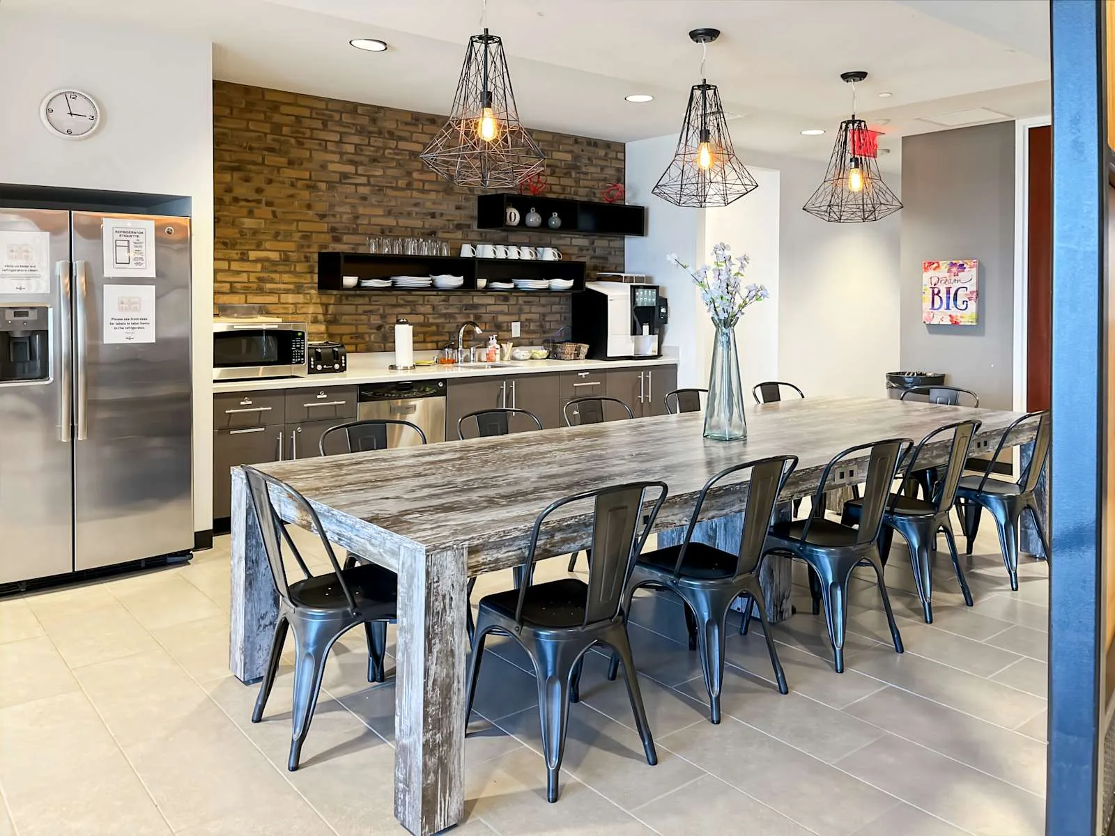 Regus CA, Sacramento - 500 Capitol Mall, Cafeteria, Sacramento, CA