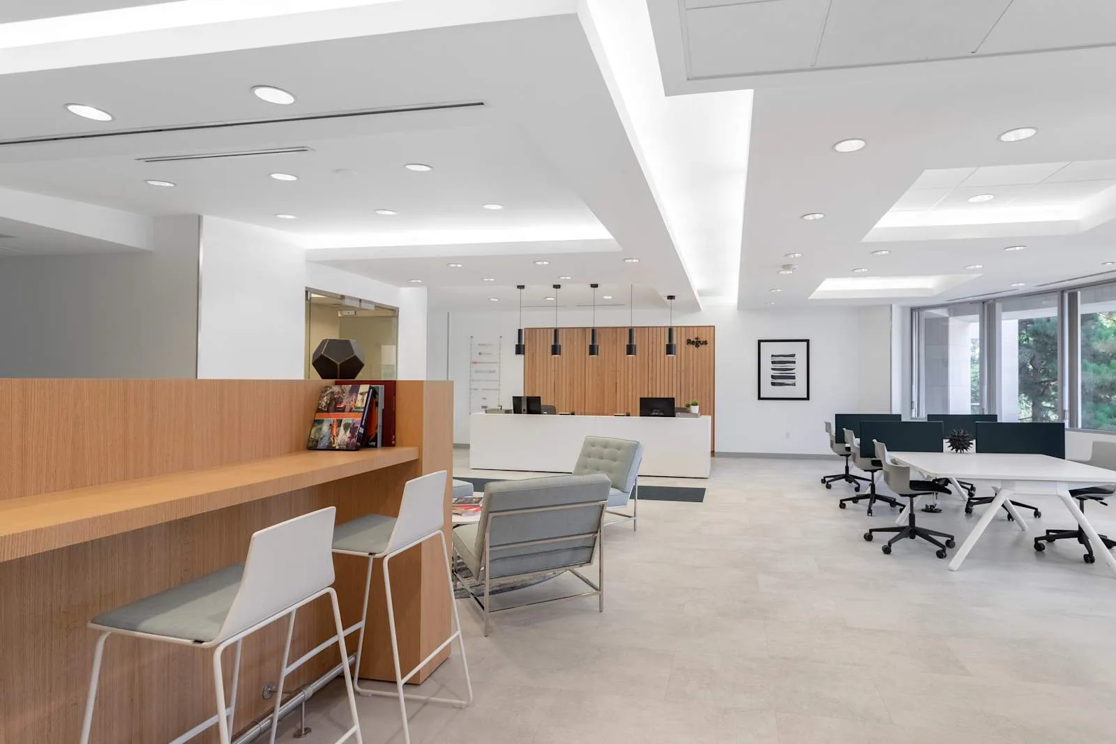 Regus CA, San Diego - Sunroad Corporate Centre, Reception, La Jolla, CA