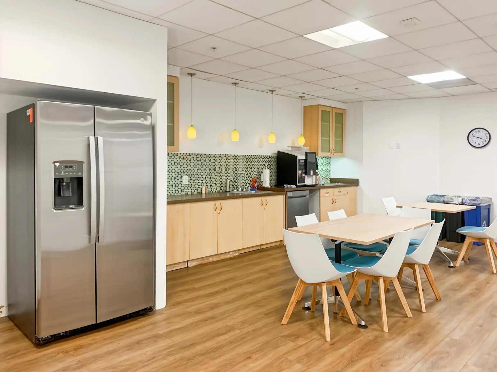 Regus CA, San Francisco - 71 Stevenson St, Kitchen, San Francisco, CA