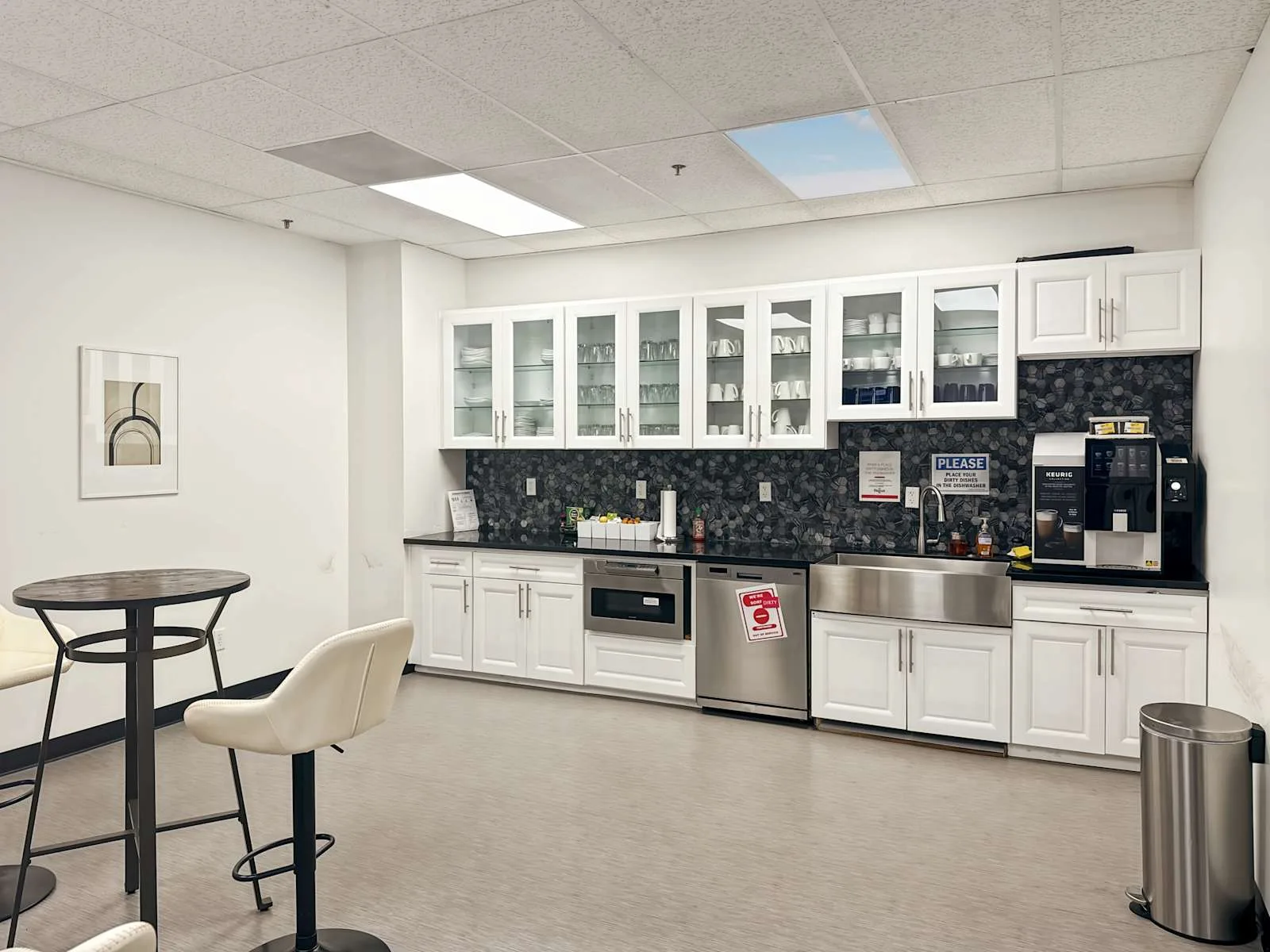 Regus CA, Santa Ana - W Civic Center Dr, Kitchen, Santa Ana, CA