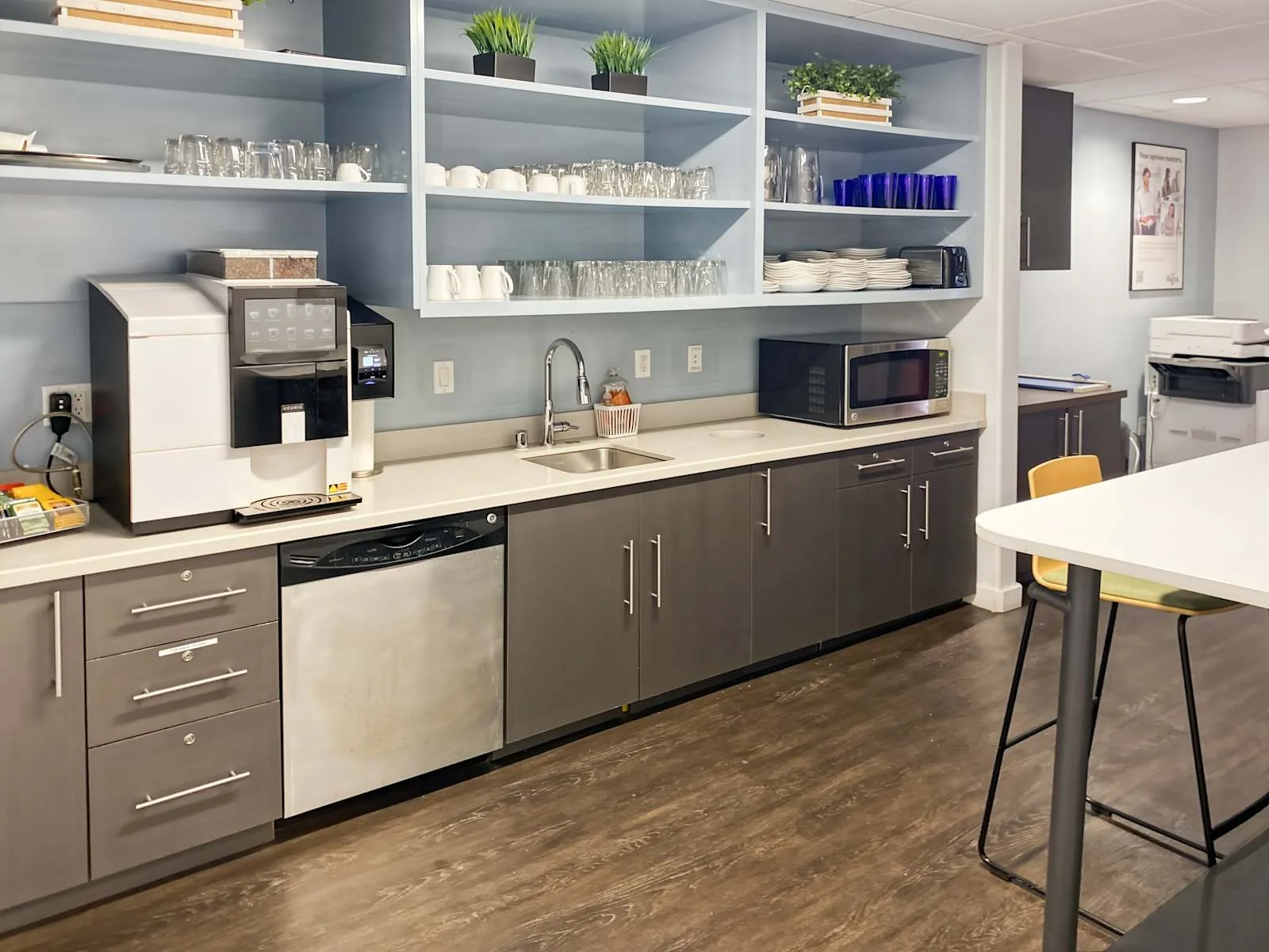 Regus CA, Santa Barbara - Downtown Santa Barbara, Kitchen, Santa Barbara, CA