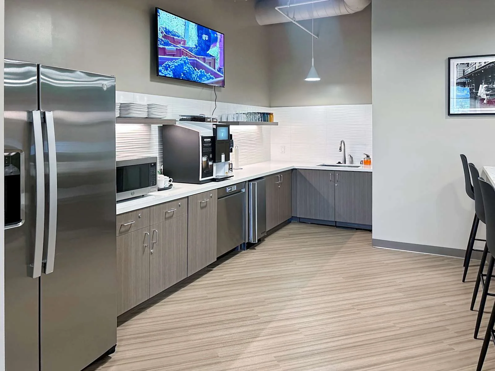 Regus CA, Temecula - Enterprise Circle, Kitchen, Temecula, CA