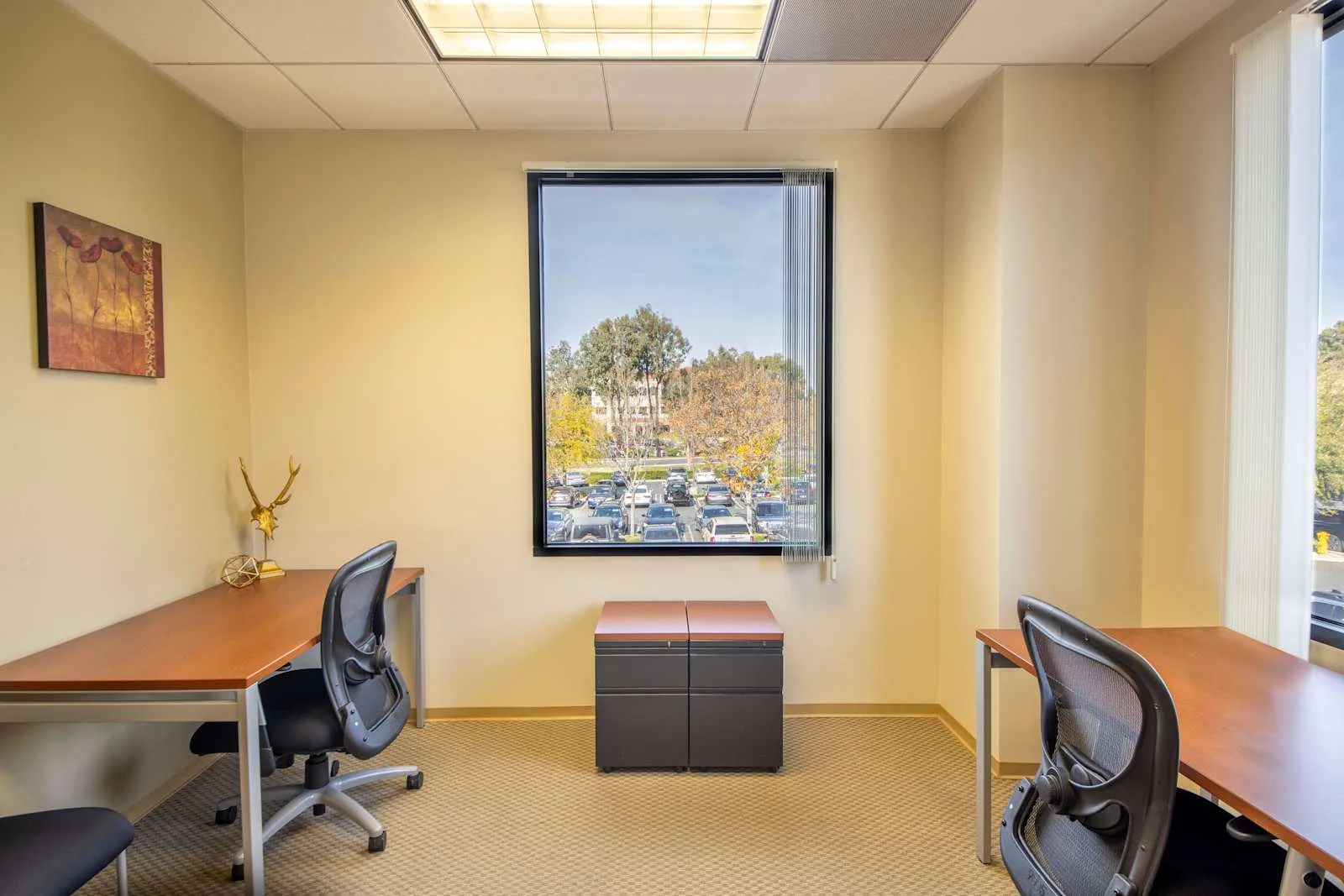 Regus CA, Westlake Park Place, Private office, 2 desks, Westlake Village, CA