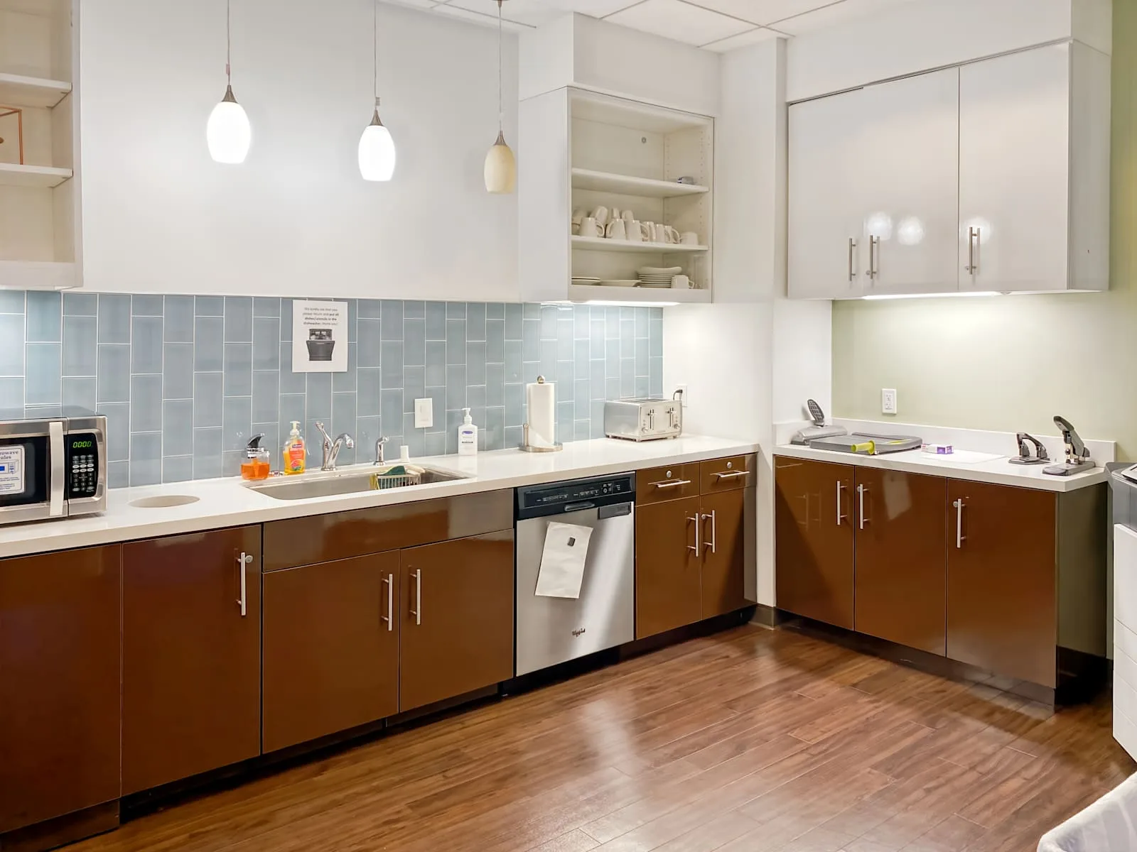 Regus CA, Woodland Hills - Warner Center, Kitchen, Woodland Hills, CA