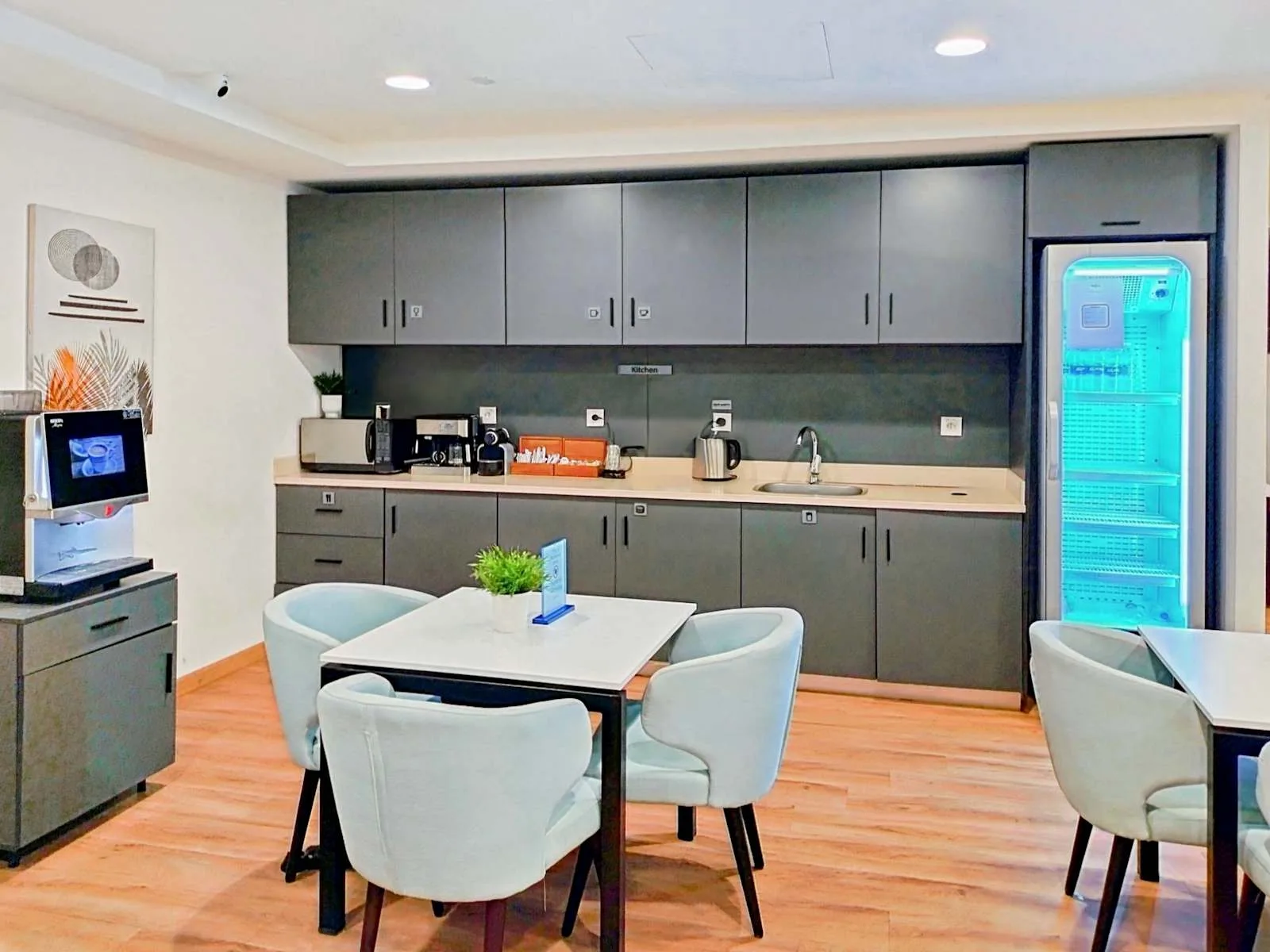 Regus CAIRO, Nile City Towers - EGP, Kitchen, Nasr City