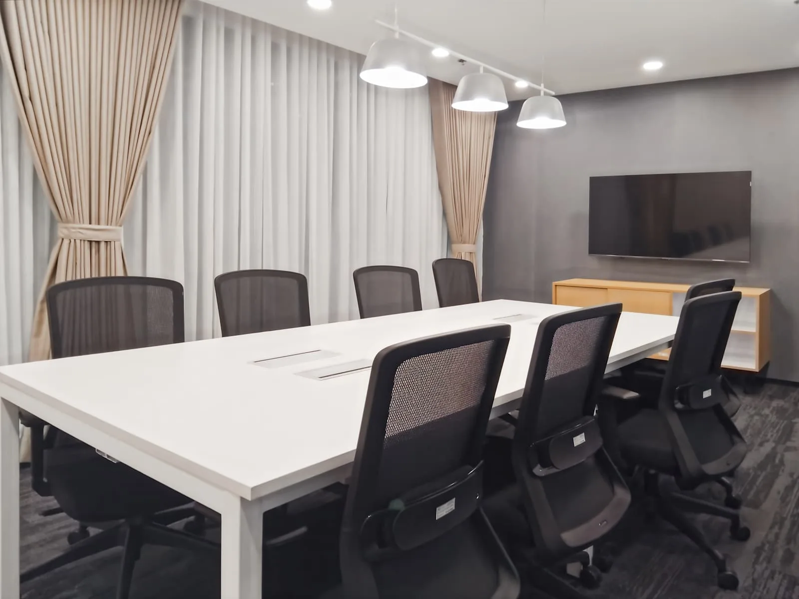Regus Cebu City, i2 Building, Meeting room for 8 people, Cebu City
