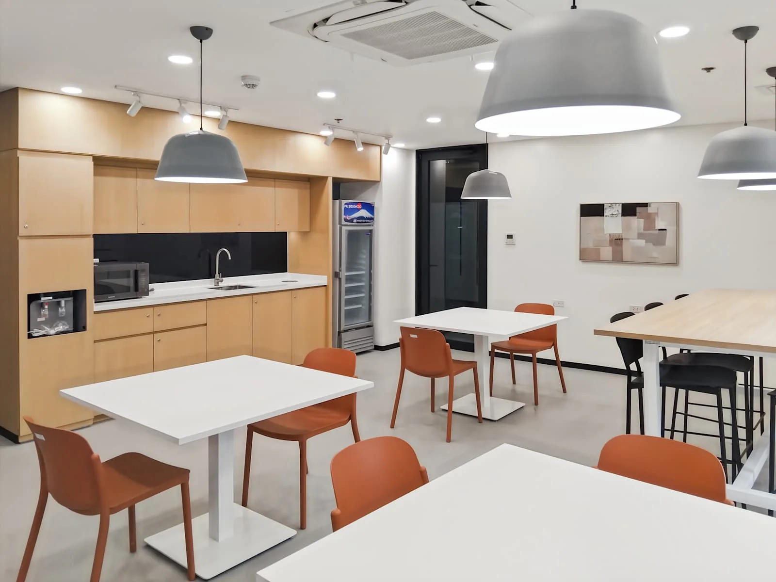 Regus Cebu City, i2 Building, Cafeteria, Cebu City