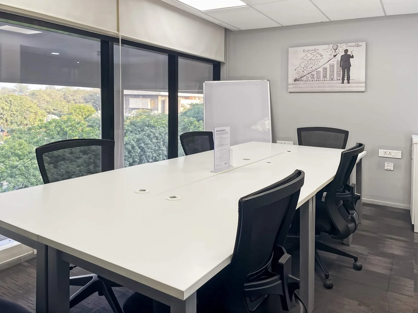 Regus CHANDIGARH, Sec 17 A, Meeting room for 6 people, Chandigarh
