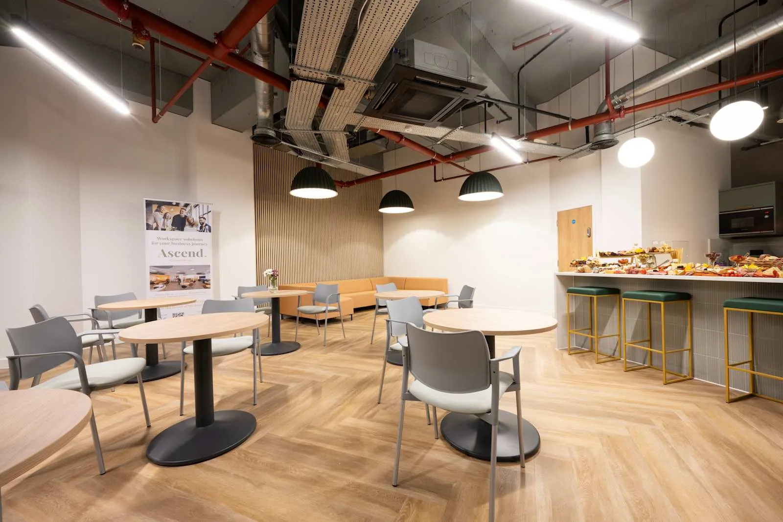 Regus Chatham, Pentagon, Cafeteria, Chatham