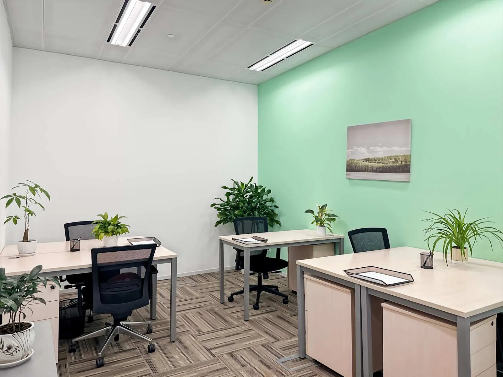 Regus CHENGDU, IFS、5个工位的独立办公室、成都市