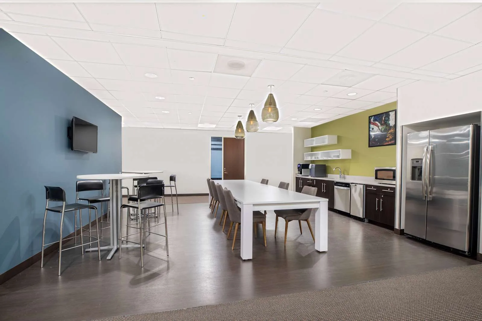 Regus IL, Chicago - John Hancock Center, Cafeteria, Chicago, IL