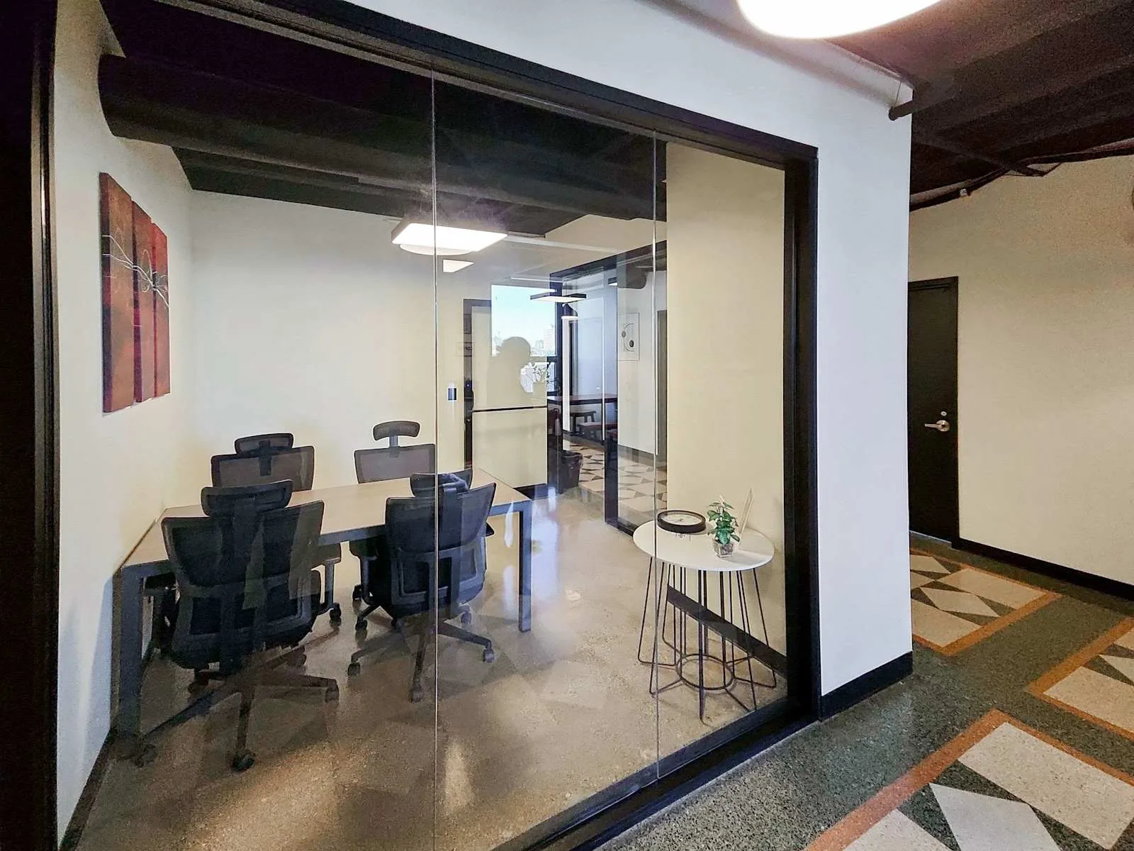 Regus IL, Chicago - Wicker Park, Meeting room for 4 people, Chicago, IL