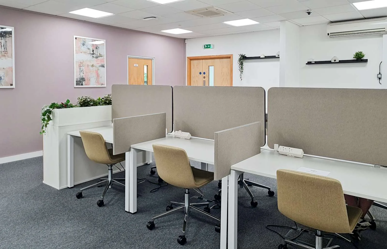 Regus Chippenham, Methuen Park, Open-plan office, Chippenham