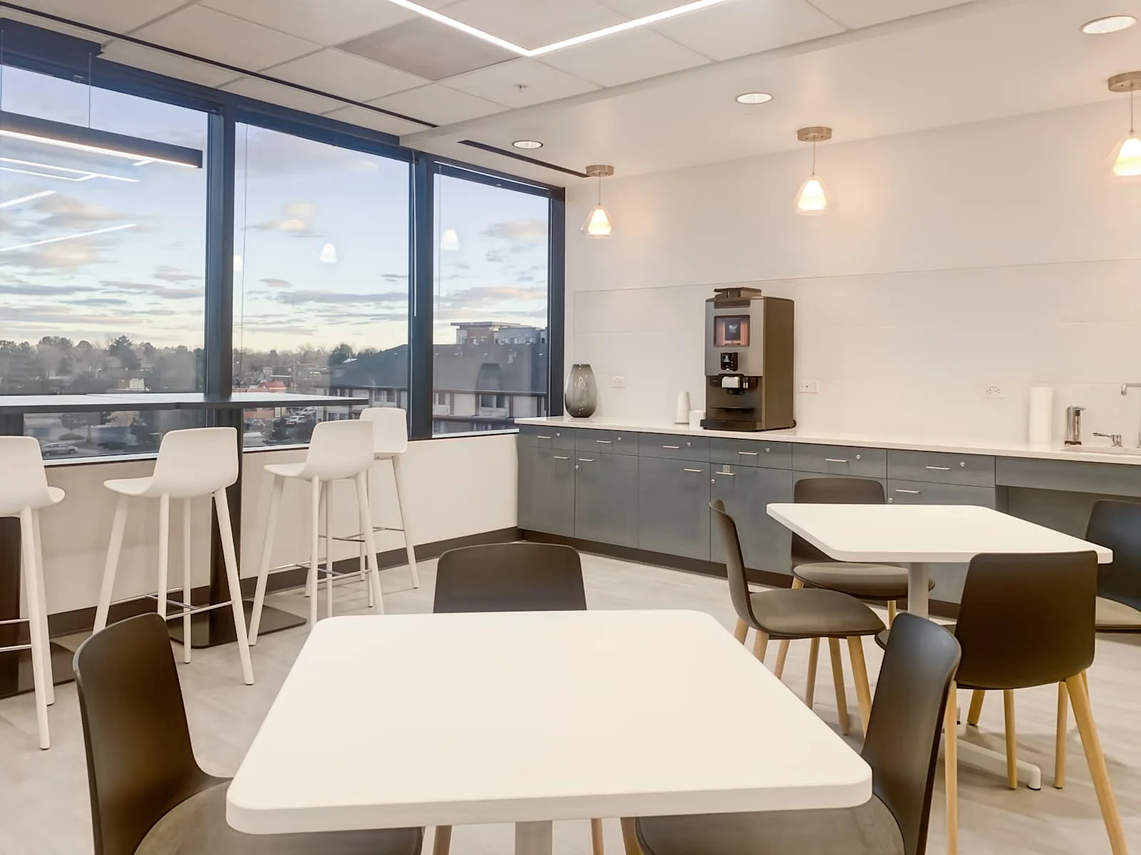 Regus CO, Aurora - Iliff Ave, Cafeteria, Aurora, CO