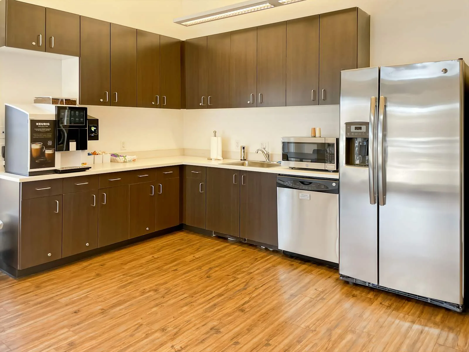 Regus CO, Fort Collins - Oak Park Dr, Kitchen, Fort Collins, CO