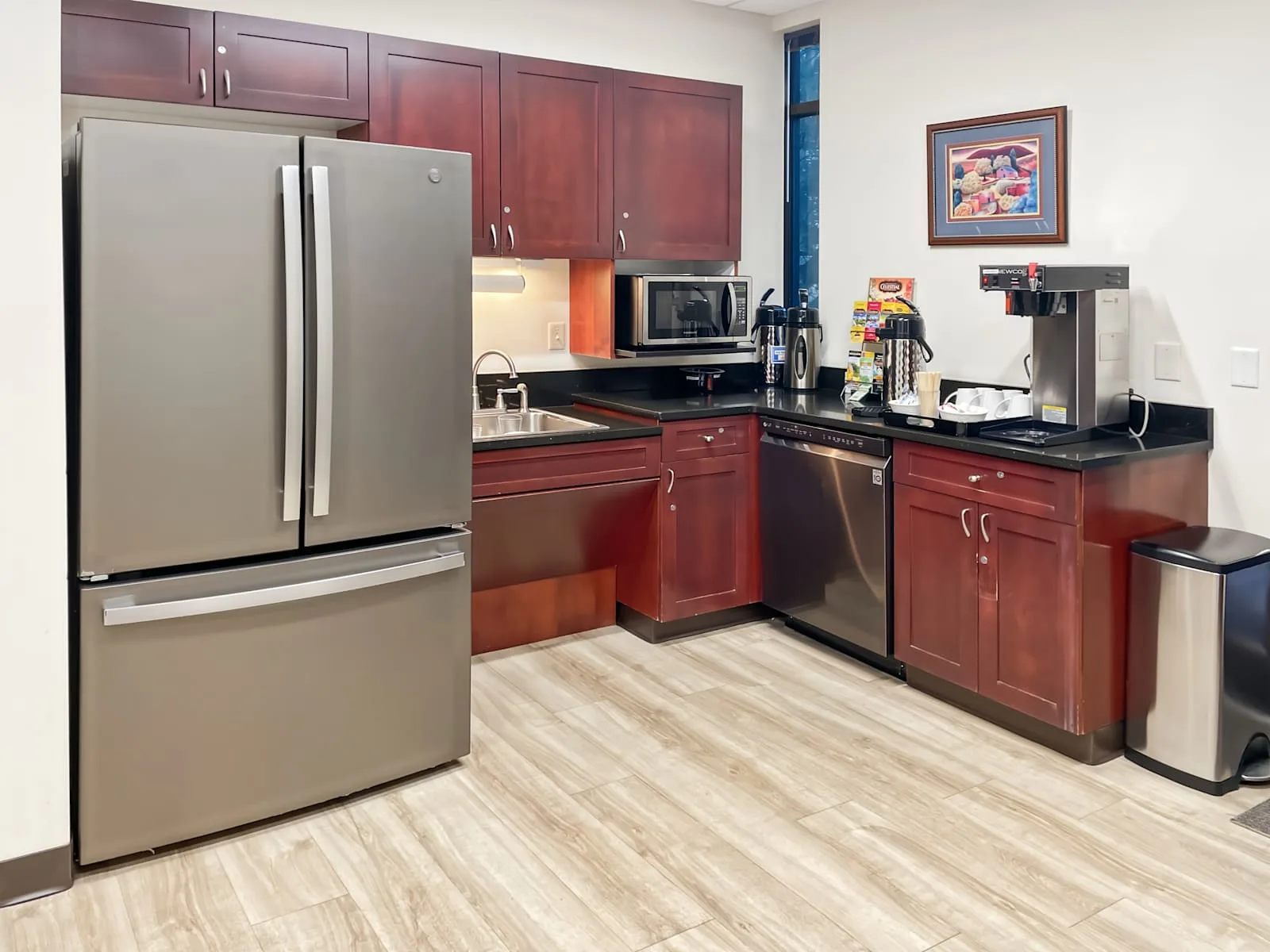 Regus CO, Loveland - Foxtrail Drive, Kitchen, Loveland, CO