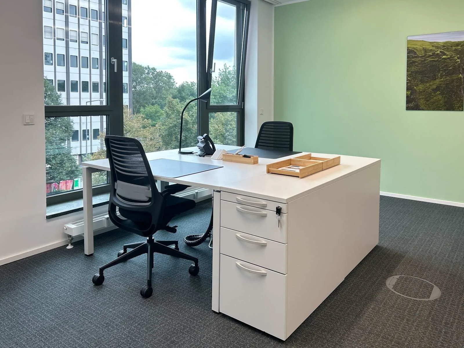 Regus COLOGNE, Colonius Carré, Privatbüro mit 2 Arbeitsplätzen, Köln