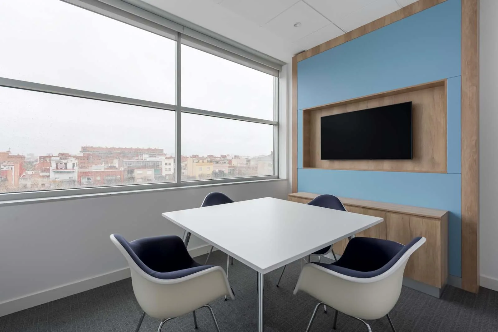 Regus CORNELLÀ DE LLOBREGAT, WTC Almeda Park Cornellà, Sala de reuniones para 4 personas, Cornellà de Llobregat