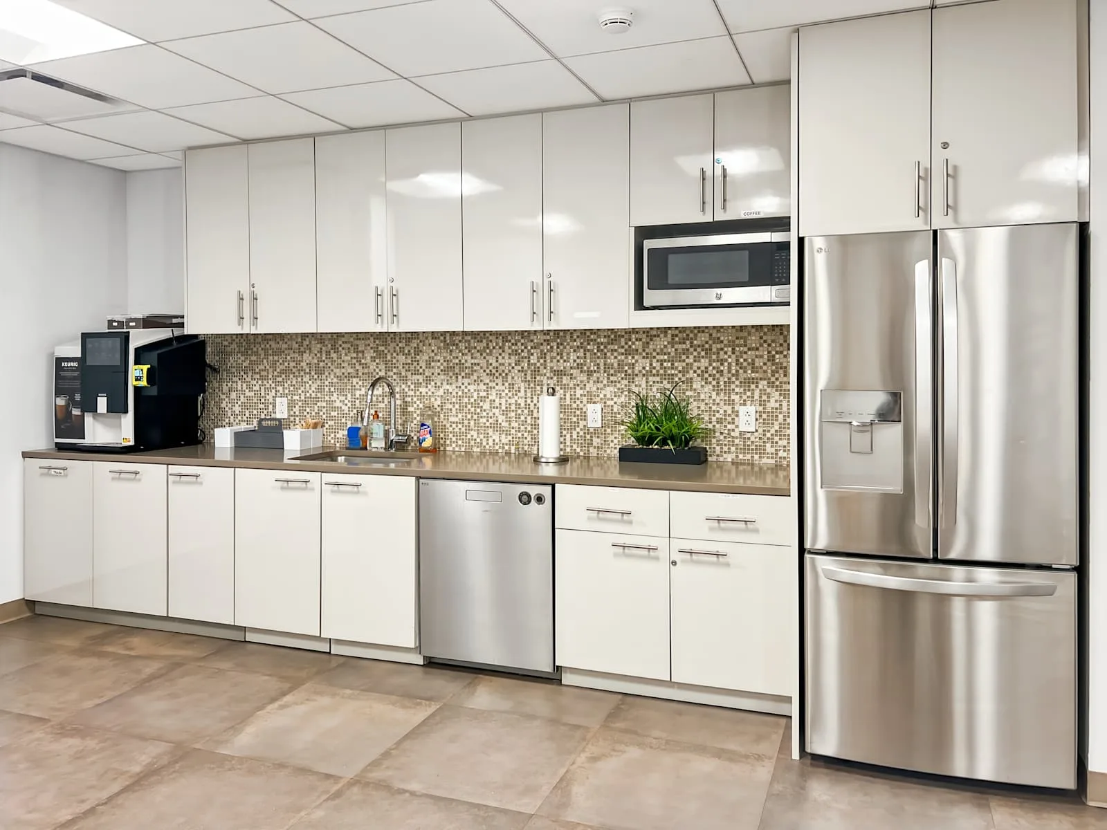 Regus CT, Darien - Old Kings Hwy, Kitchen, Darien, CT